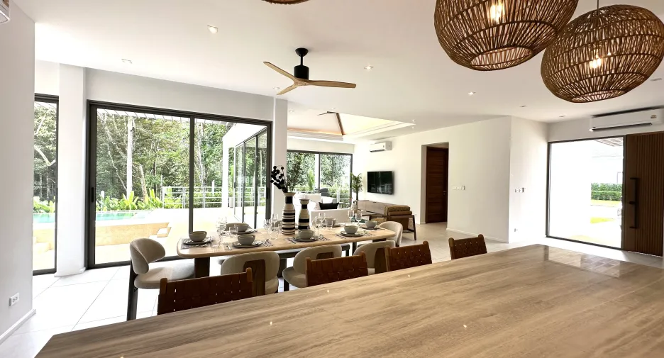 For sale 4 bedrooms villa in Takua Thung, Phang Nga