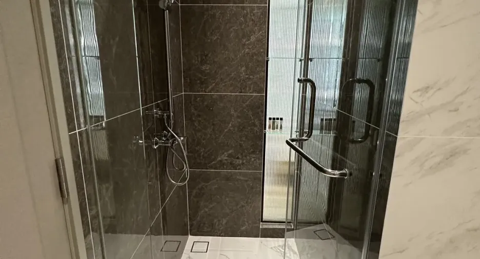 For sale 1 bed condo in Khlong Toei, Bangkok