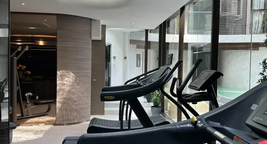 For sale 1 bed condo in Khlong Toei, Bangkok