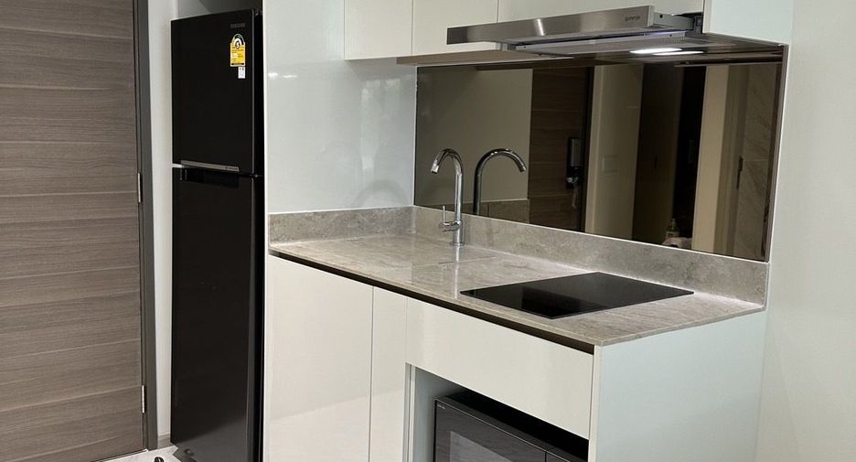 À vendre 1 chambre condo à Khlong Toei, Bangkok
