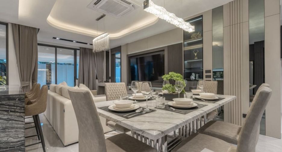 For sale 4 bedrooms house in Bang Lamung, Chonburi