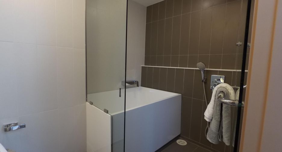 For sale and for rent 2 bedrooms condo in Khlong Toei, Bangkok