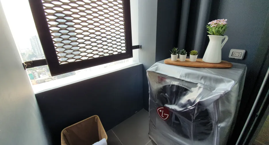 For sale and for rent 2 bedrooms condo in Khlong Toei, Bangkok