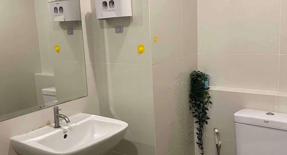 For sale 1 bed condo in Mueang Samut Prakan, Samut Prakan