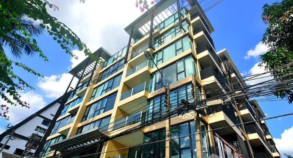 For sale 1 bed condo in Pathum Wan, Bangkok