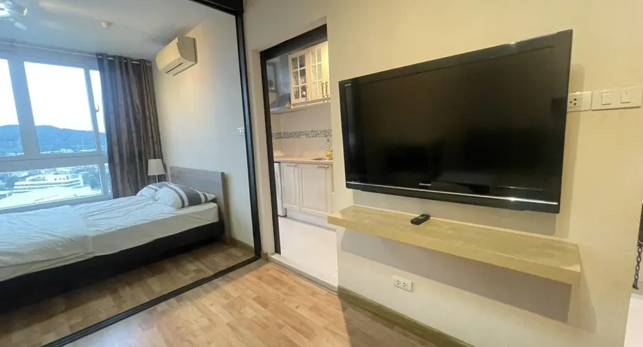 For sale 1 bed condo in Si Racha, Chonburi