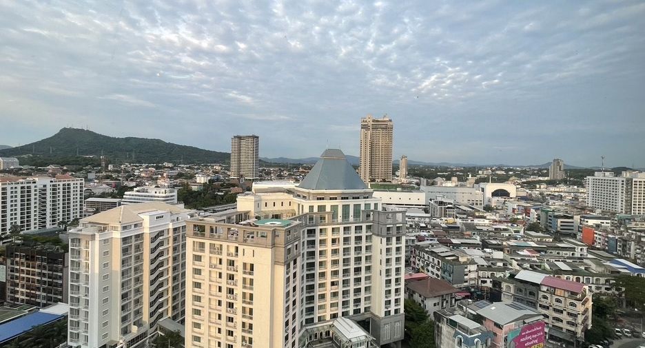 For sale 1 bed condo in Si Racha, Chonburi