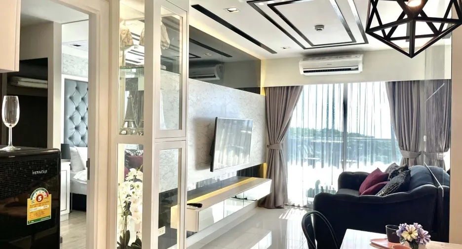 For sale and for rent 1 bed apartment in Sattahip, Chonburi