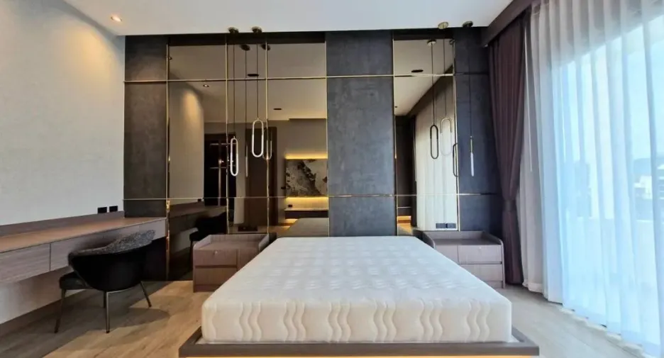 À louer 4 chambres villa à Bang Lamung, Chonburi