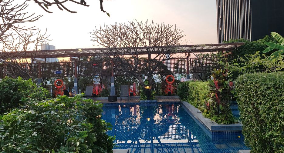 For sale and for rent 1 bed condo in Watthana, Bangkok