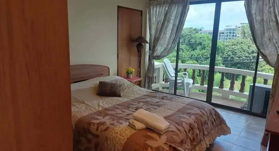 Hotel zum Kauf mit 24 Zimmer in Kathu, Phuket
