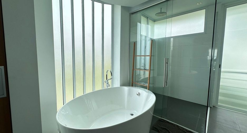 À vendre 2 chambres condo à Sattahip, Chonburi