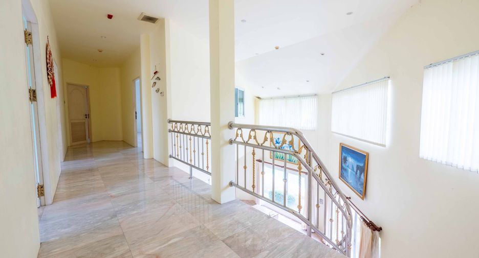 Haus zum Kauf mit 4 Zimmer in Mueang Phuket, Phuket