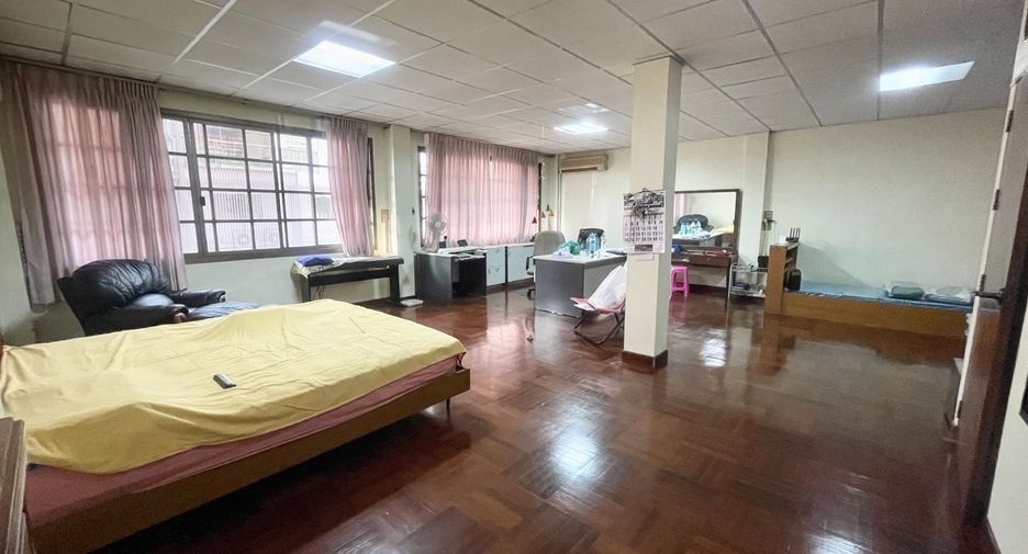 ขาย 3 ห้องนอน ทาวน์เฮ้าส์ ใน สาทร, กรุงเทพฯ