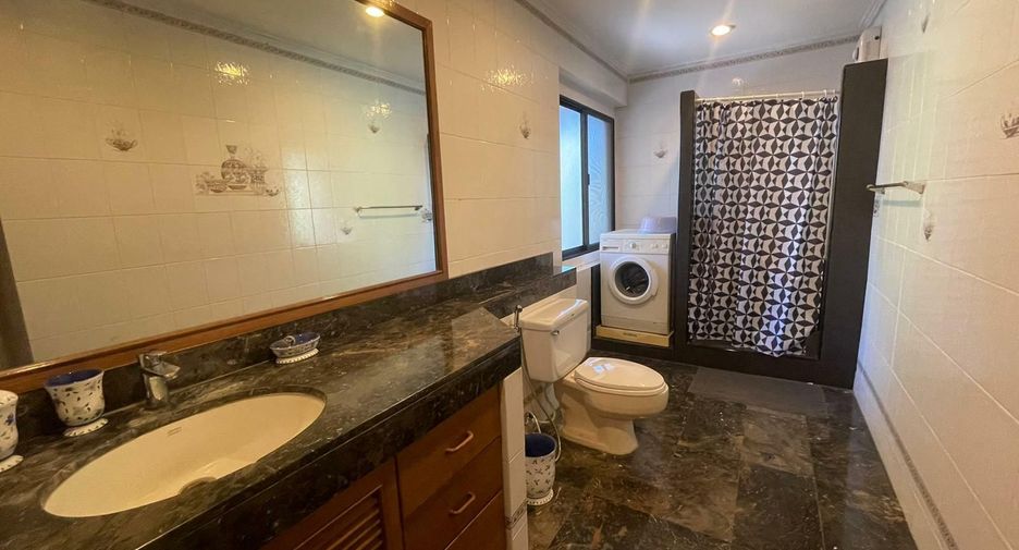 For rent 2 bedrooms condo in Na Jomtien, Pattaya