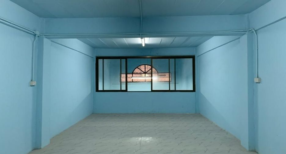 For sale 4 bedrooms retail Space in Bang Khae, Bangkok