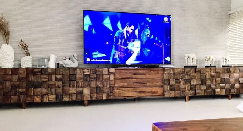 For sale 3 bedrooms house in Khan Na Yao, Bangkok