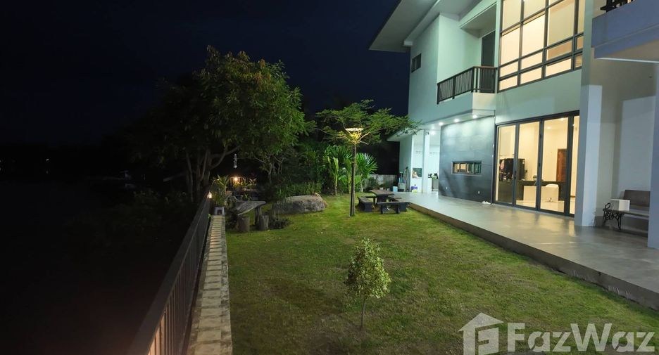 For sale 5 bedrooms house in Mueang Surat Thani, Surat Thani