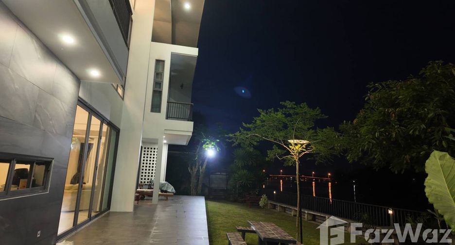 For sale 5 bedrooms house in Mueang Surat Thani, Surat Thani