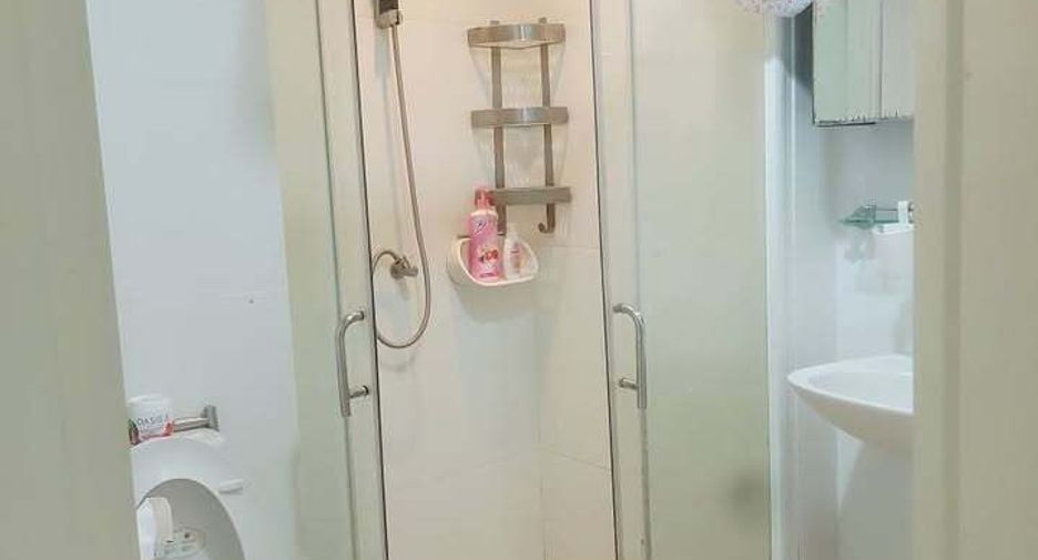 For sale 1 bed condo in Phra Khanong, Bangkok