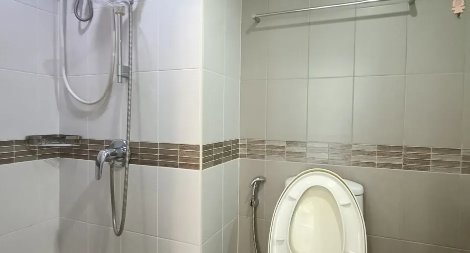À vendre studio condo à Mueang Udon Thani, Udon Thani