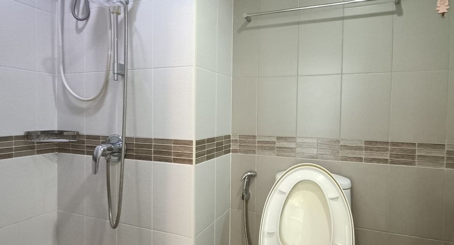 À vendre studio condo à Mueang Udon Thani, Udon Thani