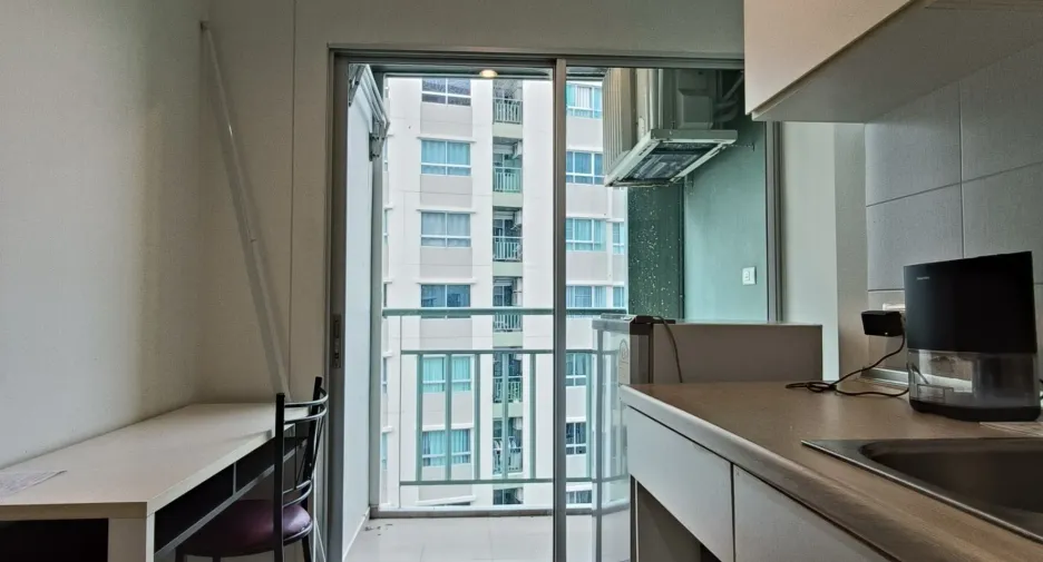 À vendre studio condo à Mueang Udon Thani, Udon Thani