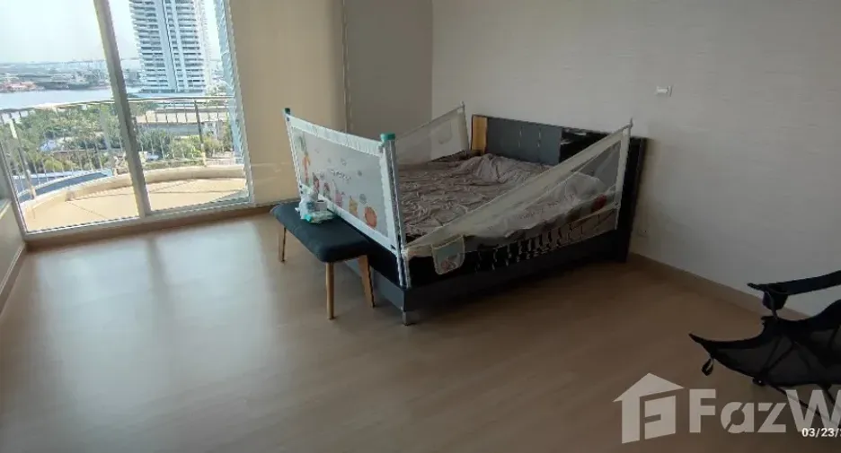 Condo en venta de 3 habitaciones en Yan Nawa, Bangkok