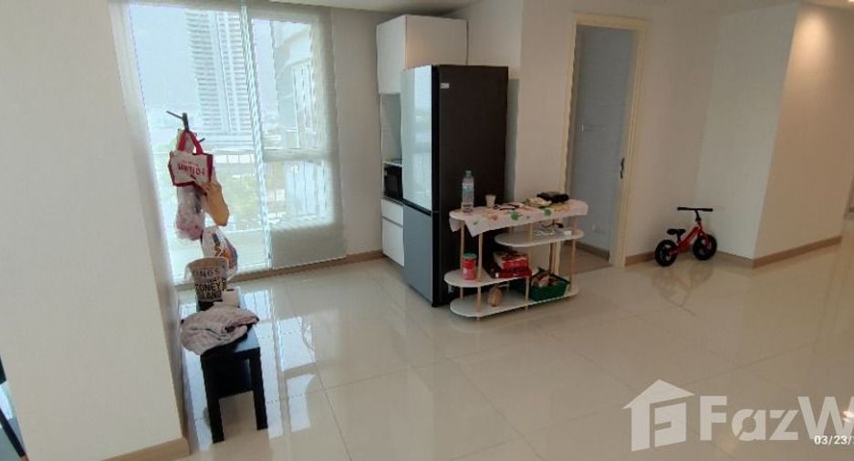 For sale 3 bedrooms condo in Yan Nawa, Bangkok