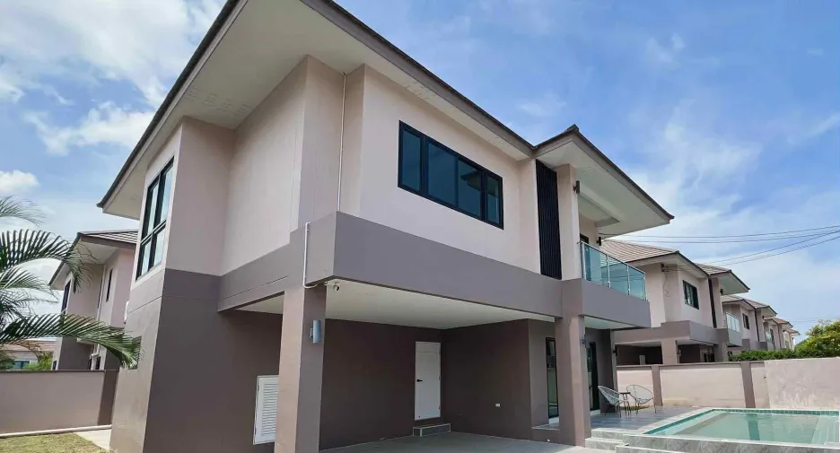 À vendre 4 chambres villa à Bang Lamung, Chonburi