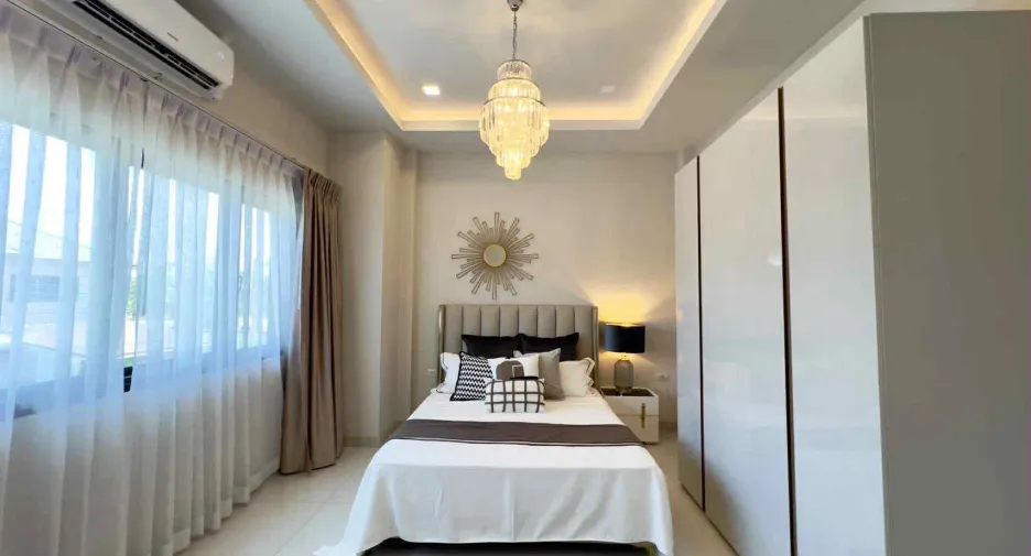 À vendre 4 chambres villa à Bang Lamung, Chonburi