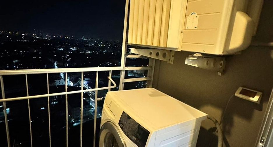 For sale 1 bed condo in Thon Buri, Bangkok