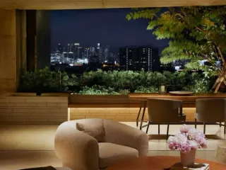 Condo en venta de 3 habitaciones en Yan Nawa, Bangkok