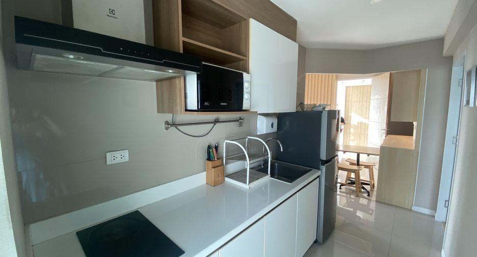 For rent 2 bedrooms condo in Si Racha, Chonburi