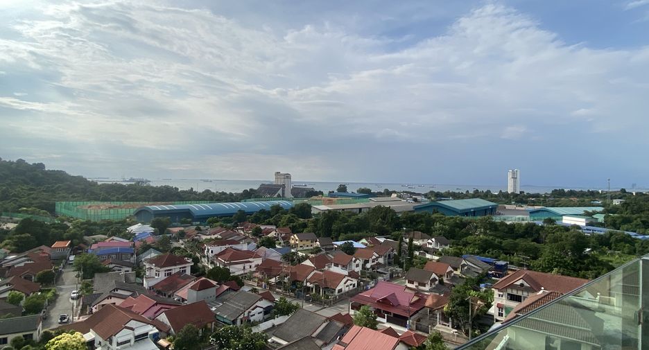 For rent 2 bedrooms condo in Si Racha, Chonburi