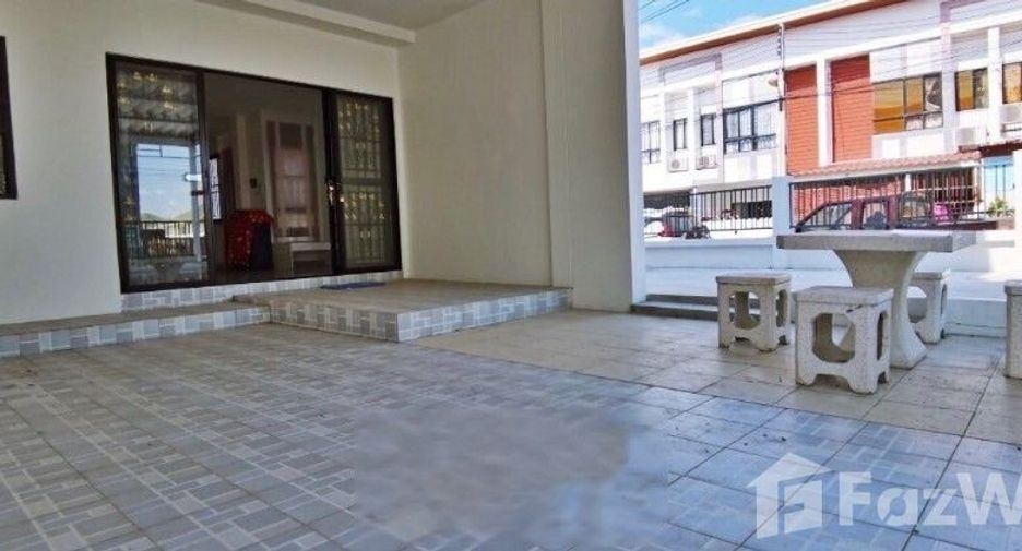 For sale 2 bedrooms townhouse in Bang Lamung, Chonburi