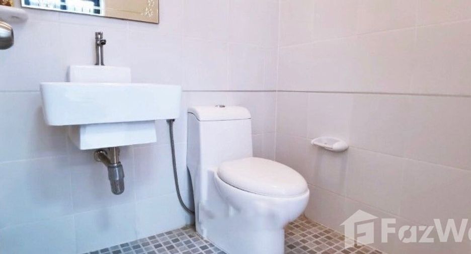 For sale 2 bedrooms townhouse in Bang Lamung, Chonburi