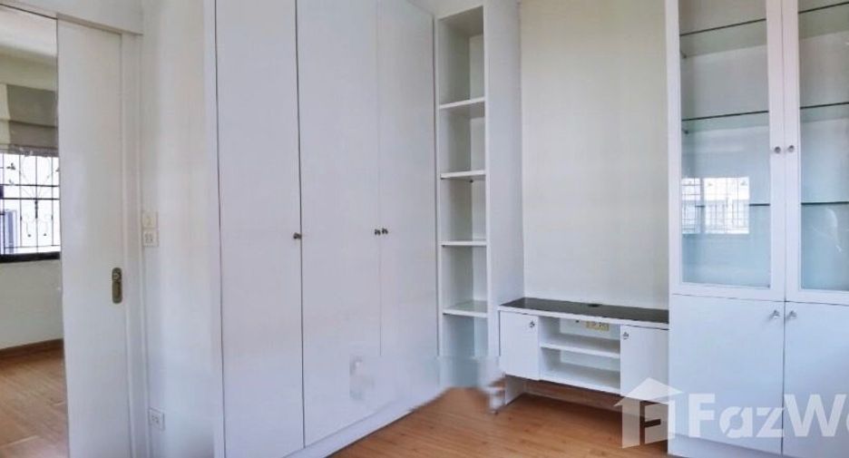 For sale 2 bedrooms townhouse in Bang Lamung, Chonburi