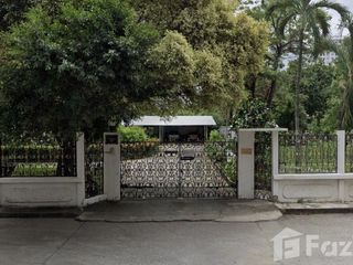For sale land in Phra Khanong, Bangkok