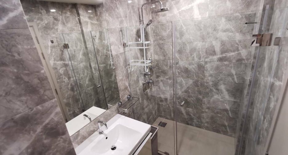 Продажа 1 кровать кондо в Патхум Щан, Бангкок