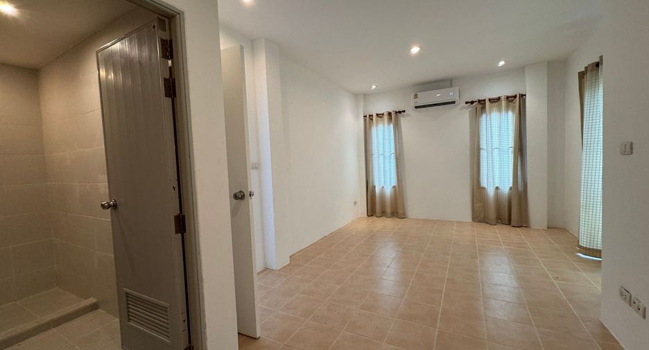 Reihenhaus zum Kauf mit 3 Zimmer in Kathu, Phuket