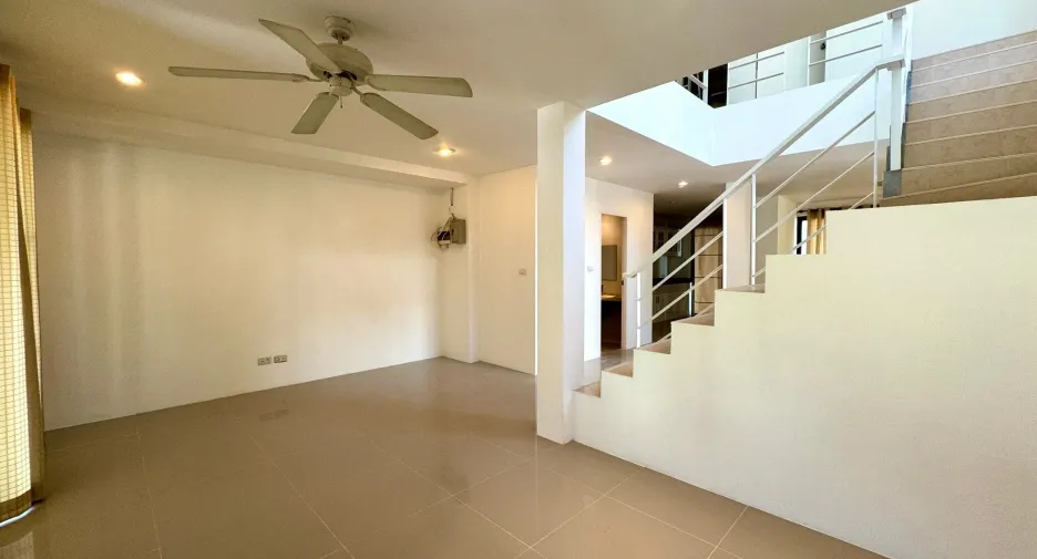 Reihenhaus zum Kauf mit 3 Zimmer in Kathu, Phuket