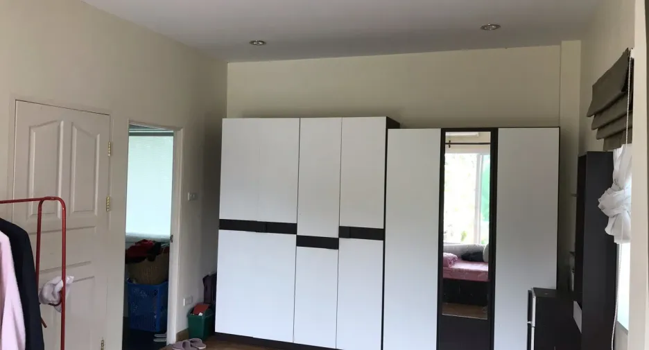 For sale 3 bedrooms house in Mueang Lop Buri, Lopburi