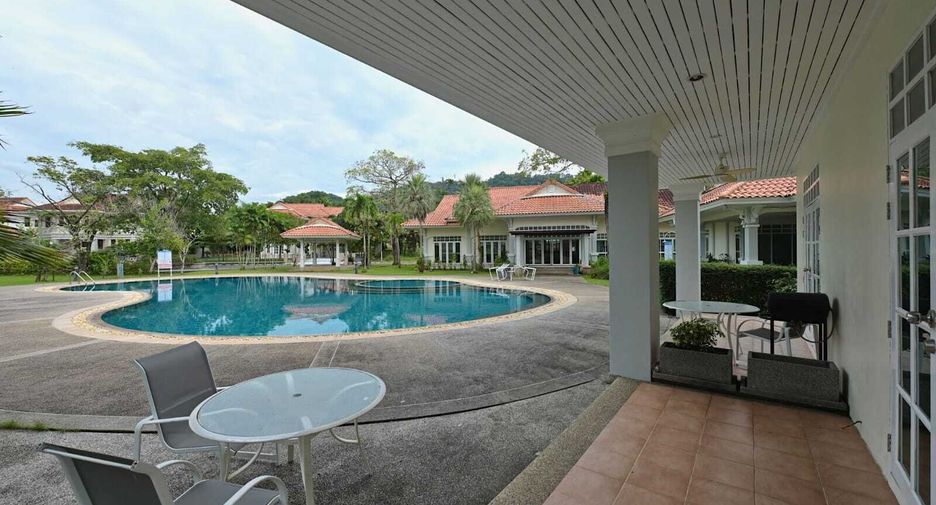 Casa adosada en alquiler de 2 habitaciones en Kathu, Phuket