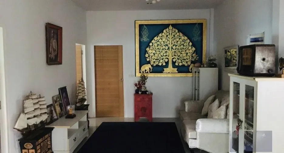 For sale and for rent 5 bedrooms house in Huay Yai, Pattaya