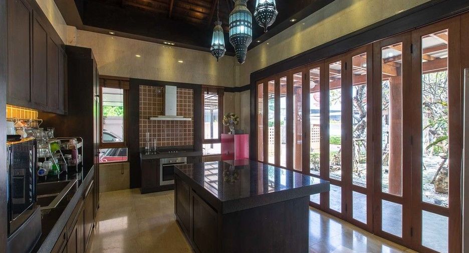 À vendre 5 chambres villa à Bueng Kum, Bangkok