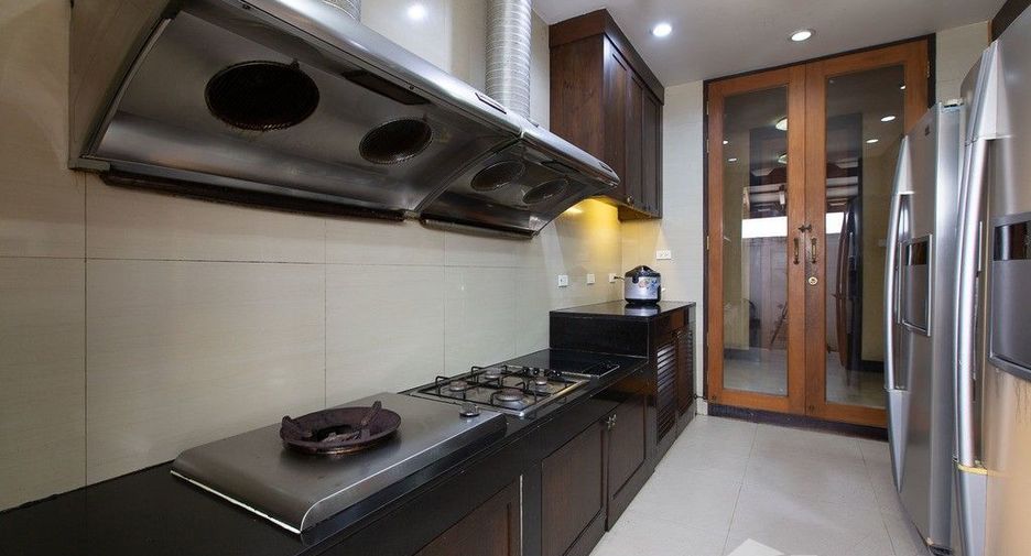 À vendre 5 chambres villa à Bueng Kum, Bangkok