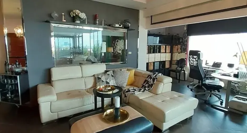 For sale 5 bedrooms condo in Bang Na, Bangkok