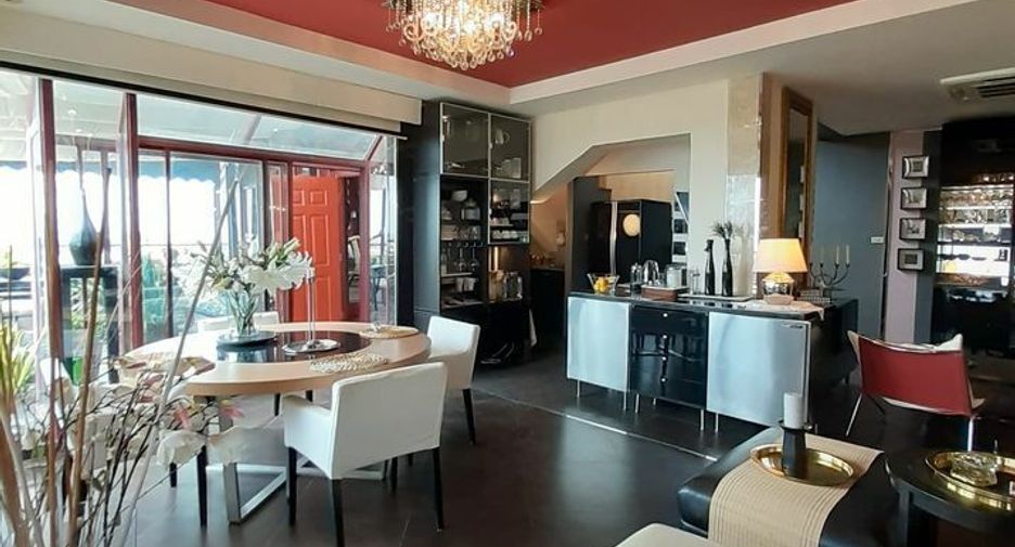 For sale 5 bedrooms condo in Bang Na, Bangkok