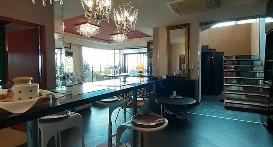 For sale 5 bedrooms condo in Bang Na, Bangkok